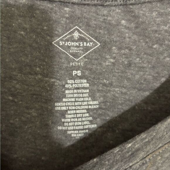 Elephant T-shirt - Picture 2 of 3